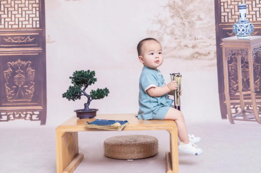 黄骅四个月宝宝可以坐着吗 黄骅四个月宝宝可以坐着吗